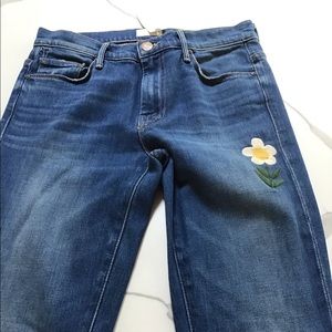 Mother weekend frayed jeans